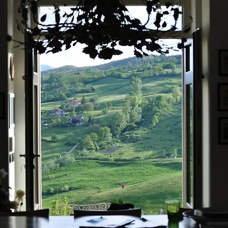 فندق مبيت وإفطار Rose E Cioccolato بورجو فال دي تارو