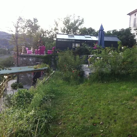 Rose E Cioccolato فندق مبيت وإفطار بورجو فال دي تارو